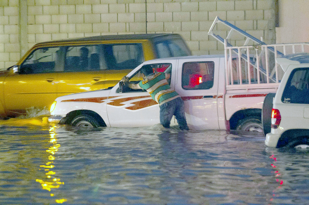 Bahrain News VIDEOS PHOTOS Rain Causes Floods Chaos On Bahrain S Roads