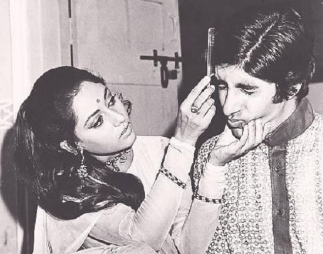 Bollywood: Amitabh Bachchan at 76: These vintage photos offer a glimpse ...