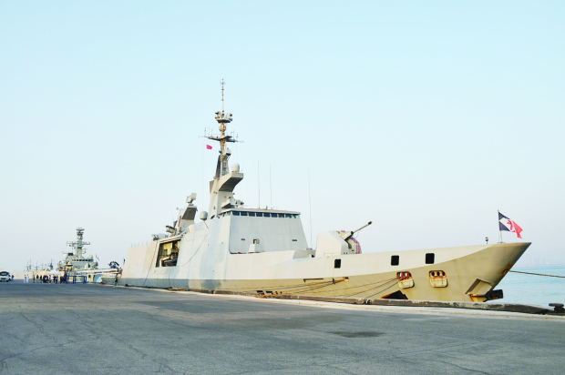 Photo Gallery: French frigate Surcouf docks in Bahrain