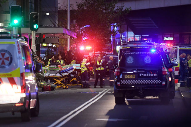 World News: Sydney knife attacker shot dead after killing 5 in Bondi ...